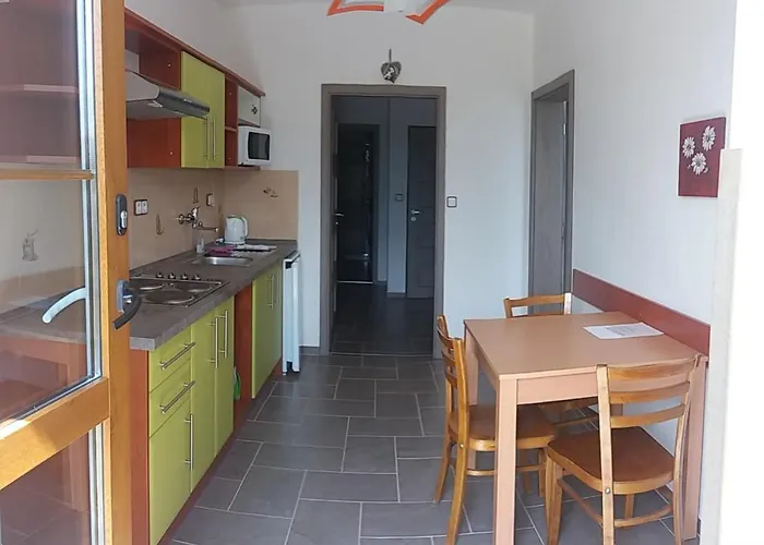 Panter Πανσιόν 3*